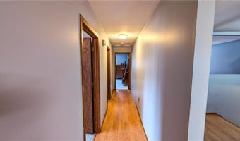 1918 Bayview Dr, Albert Lea, MN 56007