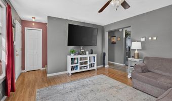 61 Sunny Hollow Pl, Bangor, ME 04401