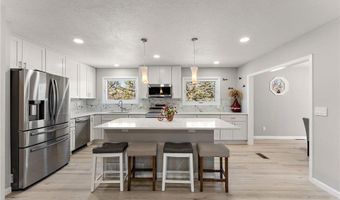 13804 Euclid Ct, Apple Valley, MN 55124