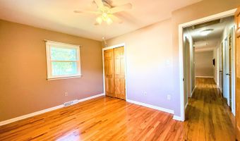 38 Grounds Pl, Albany, NY 12205