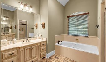 769 Mclane Ln, Biloxi, MS 39532