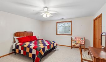 215 SE Lowell Dr, Ankeny, IA 50021