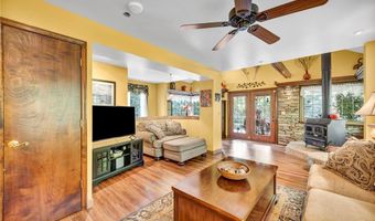 3596 Glenwood Dr, Austinburg, OH 44010