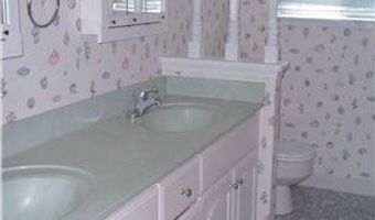 3253 Lockridge Dr, Ann Arbor, MI 48108