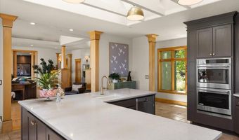 500 Ashland Loop Rd, Ashland, OR 97520