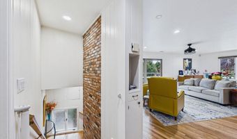 3255 Buttermilk Ln, Arcata, CA 95521