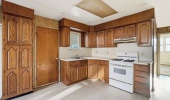 98 W 49Th St, Bayonne, NJ 07002