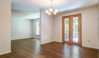 501 Clayworth Dr, Ballwin, MO 63011