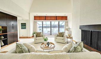 119 ADAMS POINT Rd, Barrington, RI 02806