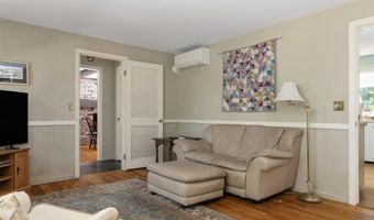 58 Sycamore Dr, East Greenwich, RI 02818