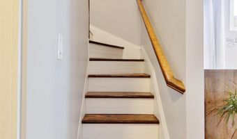187 W 48TH St, Bayonne, NJ 07002