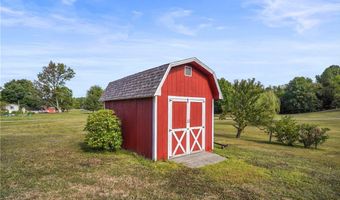 39128 Crestview Rd, Leetonia, OH 44431