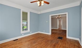 920 High St, Baldwin City, KS 66006