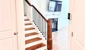 34 Auburn Woods Dr, Auburn, GA 30011