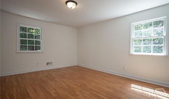 215 Lenox Rd, Athens, GA 30606