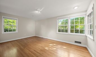 5104 SCARSDALE Rd, Bethesda, MD 20816