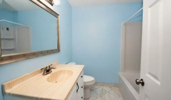 410 Emmett St 77, Bristol, CT 06010