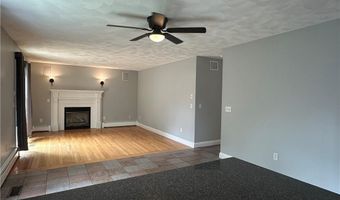 8 Linden St, Bristol, RI 02809