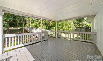 33 Baker Dr, Asheville, NC 28806