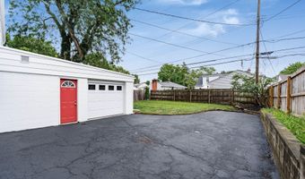 884 S Chesterfield Rd, Columbus, OH 43209