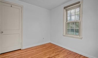73 Penguin Ave, Warwick, RI 02818