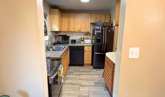 15 Harrison Ave 15B, Amityville, NY 11701
