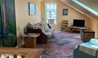 14 Brinley St 5, Newport, RI 02840