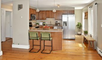 20 Oak Grove Ave, Bath, ME 04530