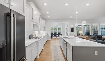 333 Crest Ln, Adams Twp., PA 16046
