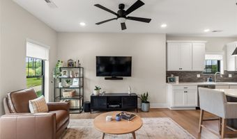 2302 SW Parkway Ln, Ankeny, IA 50023