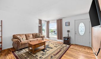 6535 EVERGREEN St, Cheyenne, WY 82009