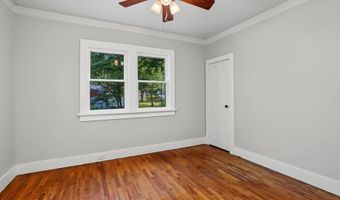 920 High St, Baldwin City, KS 66006