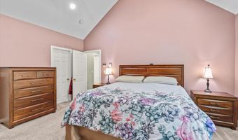 16 Breakneck Rd, Hudson, NH 03051