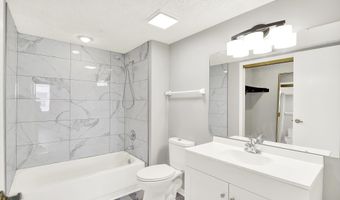 8545 La Corrida Ct, Indianapolis, IN 46227