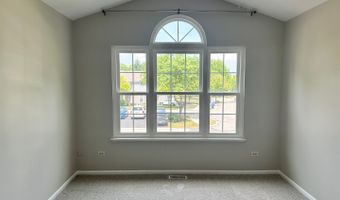 24 Cedar Grove Ct, Algonquin, IL 60102
