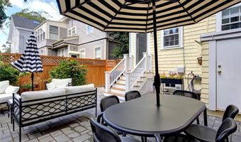 5 Pell St, Newport, RI 02840