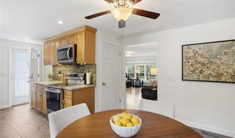 72 Fairweather Ave, Cranston, RI 02910