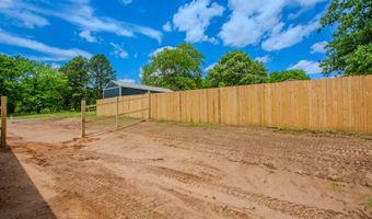 430 Main St, Bauxite, AR 72011