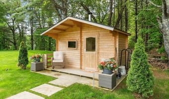 324 Old Harvard Rd, Boxborough, MA 01719