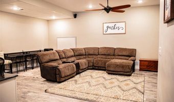 2100 Longview Dr, Arnold, MO 63010