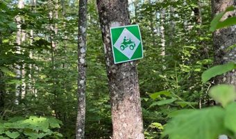 137 Vanishing Ln, Athens, ME 04912