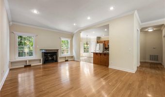 40 Merritt Dr, Bella Vista, AR 72714