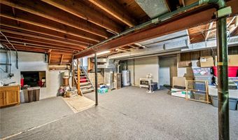 4234 Caylor Ct, Ashtabula, OH 44004