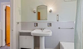34 Second Ave, Augusta, ME 04330