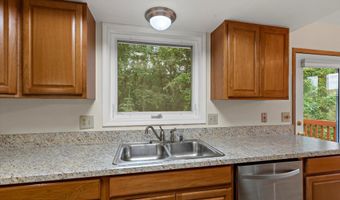 13530 Westwind Dr, Anchorage, AK 99516