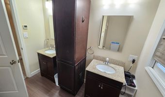813 W 4th St, Bicknell, IN 47512