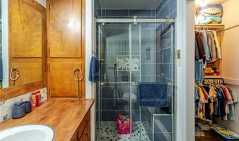 1820 Clare Dr, Alice, TX 78332