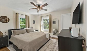 122 Strawberry Aly, Aliquippa, PA 15001