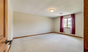 17304 Mary Lee Dr, Abingdon, VA 24210
