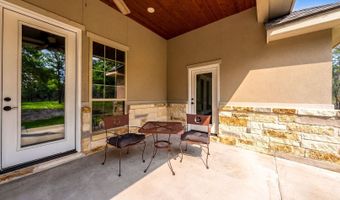 156 Crescent Rdg, Adkins, TX 78101